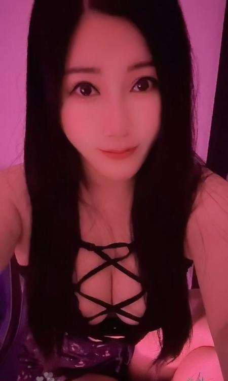 风骚大胸妹
