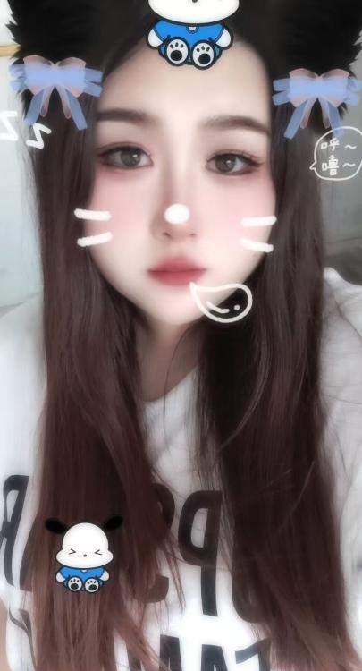 西塔微胖妹儿