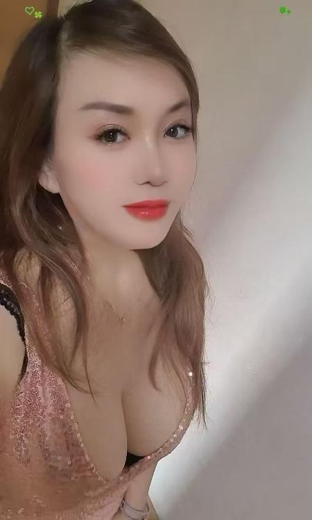 二返风骚少妇
