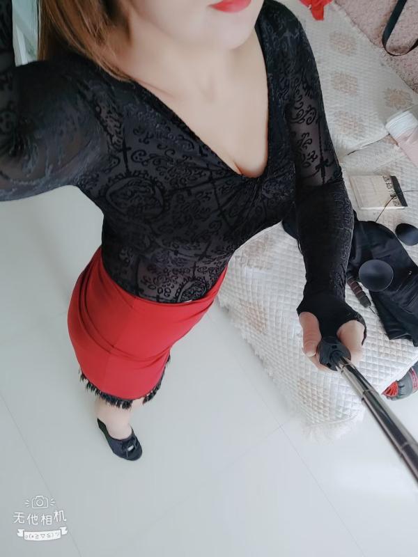 大胸图雅姐姐